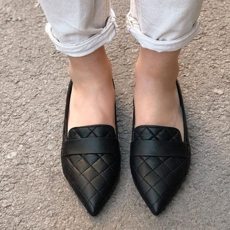 کالکشن عیدانه کفش کالج زنانه مدل شنل جدید،پاخوری شیک راحت سایزبندی ۳۷ تا ۴۰قیمت بسیار عالی خرید از تولیدی رنگ مشکی