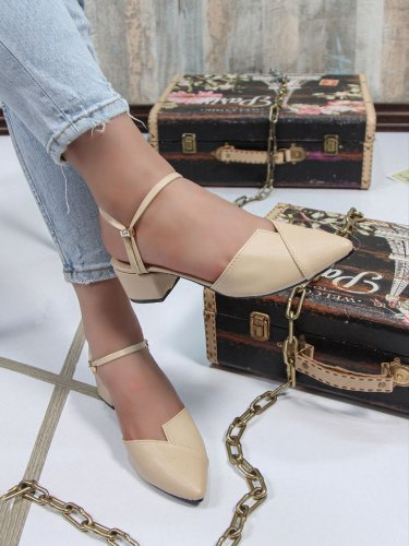 صندل زنانه ارزان قیمت بنددار کرم