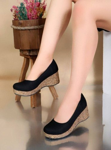 خرید کفش لزدار زنانه زیره کرم لز5سانت