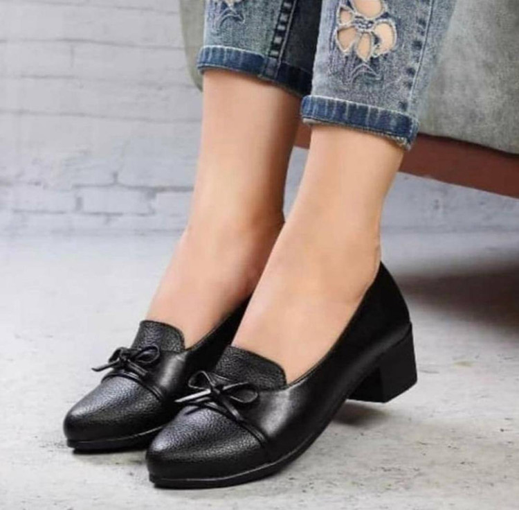 کفش پاشنه دار زنانه