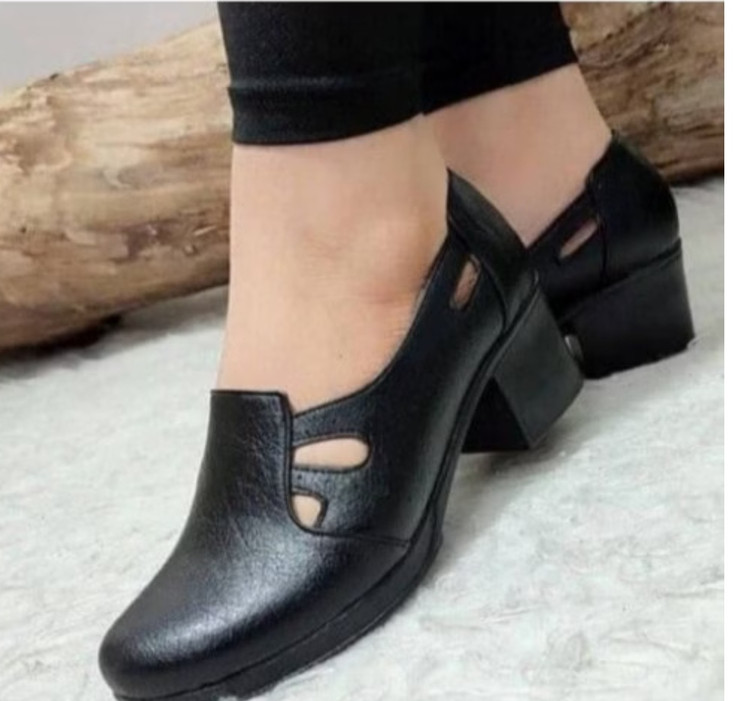 کفش پاشنه دار زنانه