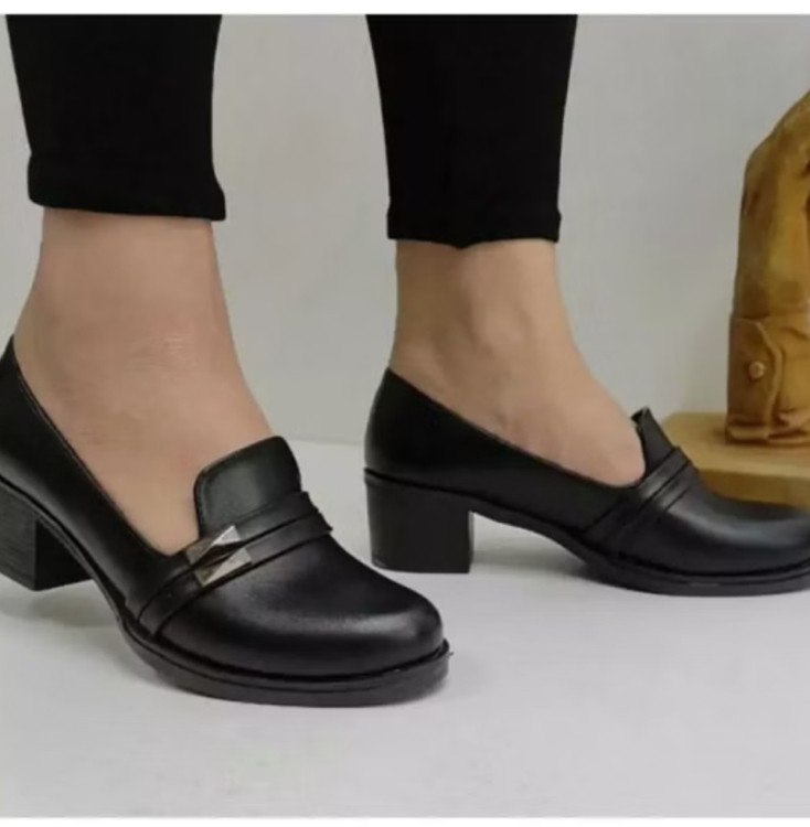 کفش پاشنه دار زنانه ارزان