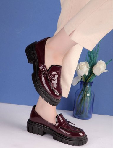 کالج زنانه زرشکی ورنی