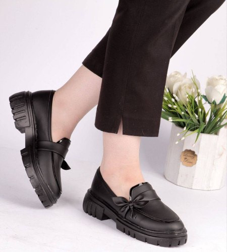 کالج زنانه مشکی