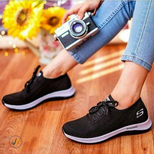 کفش کتونی اسکیچرز