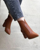 نیم بوت زنانه