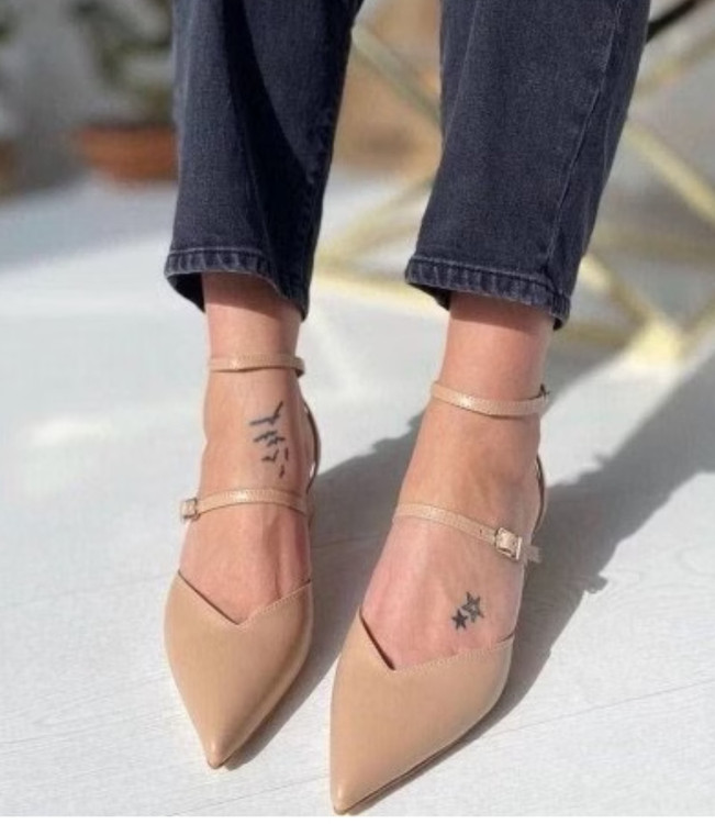 کفش پاشنه بلند زنانه