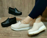 کفش فوق العاده راحت طبی زنانه سفید و مشکی لژدار