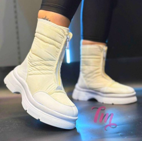 بوت زنانه کاپشنی سفید