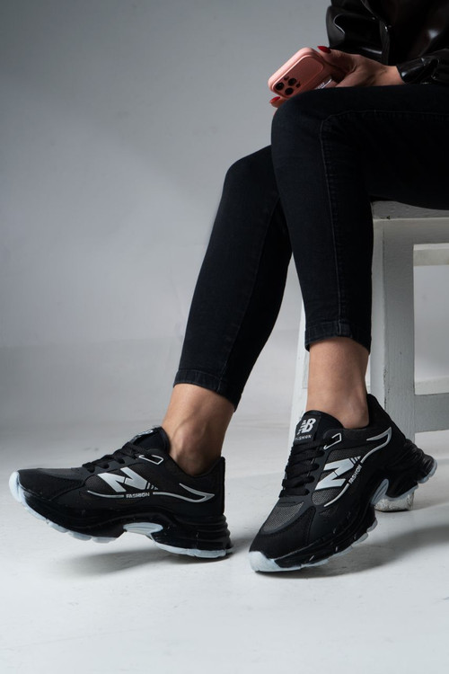 کتونی زنانه نیوبالانس مشکی