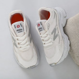 کتونی زنانه نیو بالانس