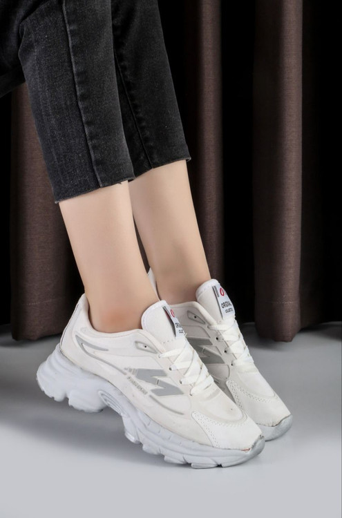 کتونی زنانه نیو بالانس