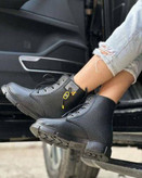 نیم ساق زنانه