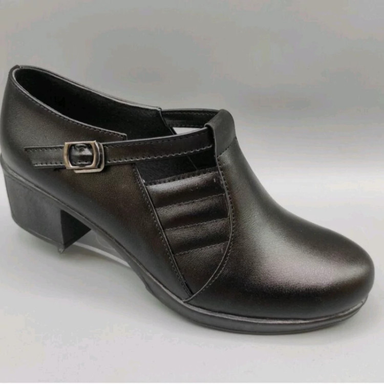 کفش طبی زنانه