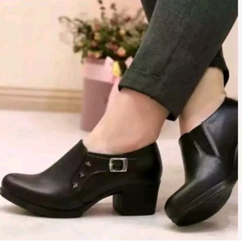 کفش اداری و روزمره