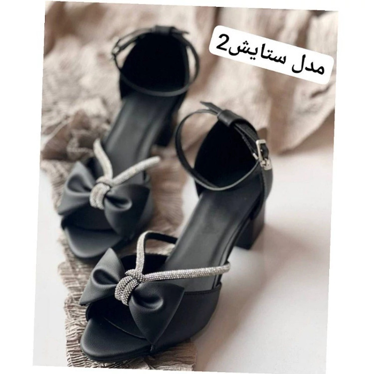 کفش پاشنه بلند