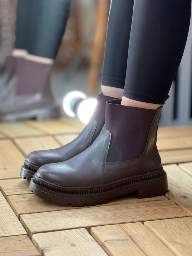 بوت زنانه قهوهای