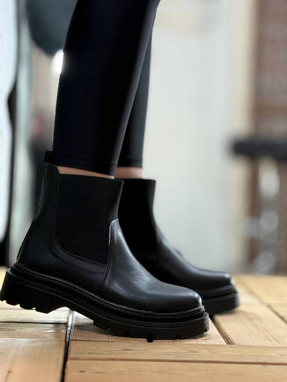 بوت زنانه مشکی