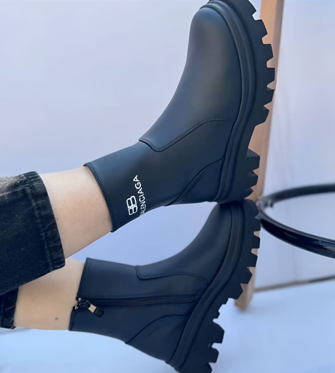 بوت زنانه مشکی بسیار بسیار با کیفیت