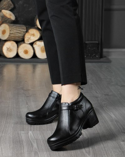 کفش طبی زنانه