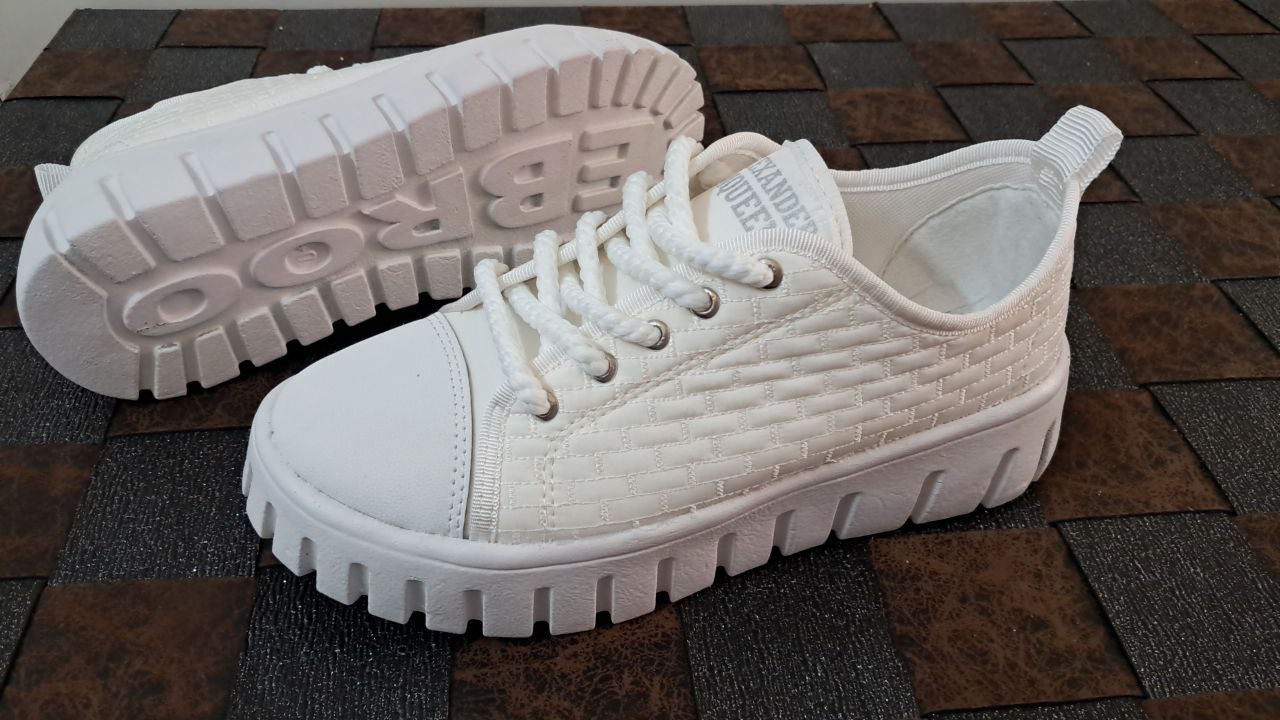 کفش اسپرت دخترانه سفید