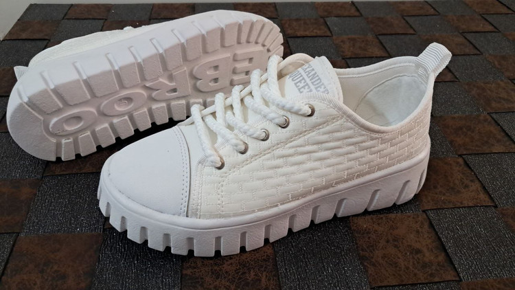 کفش اسپرت دخترانه سفید