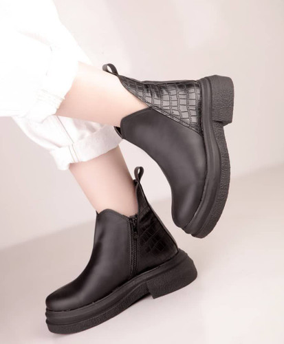 نیم بوت زنانه