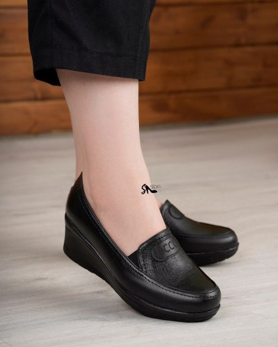 کفش طبی زنانه