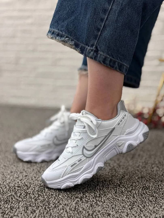 کتونی زنانه نایک