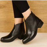 نیم بوت زنانه