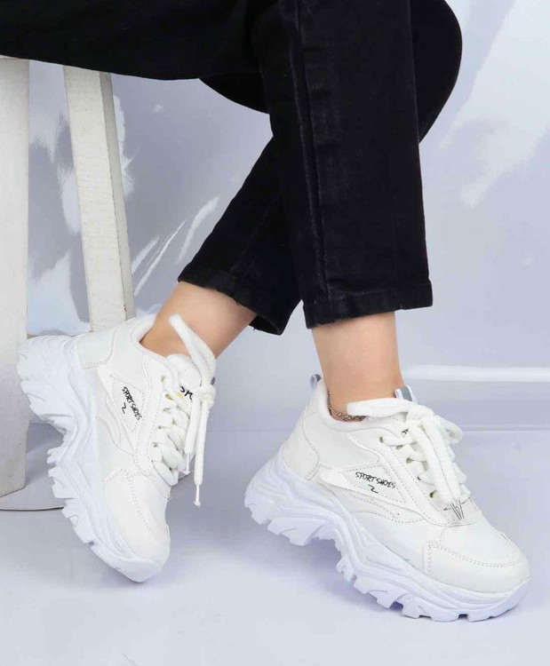 کتونی زنانه لژدار