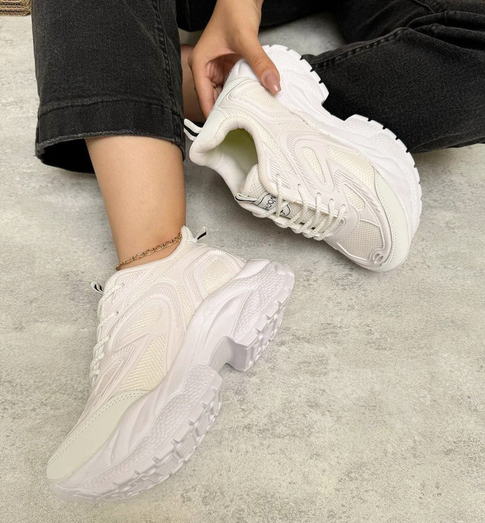 کتونی لژدار زنانه