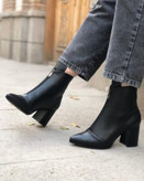 بوت پاشنه دار