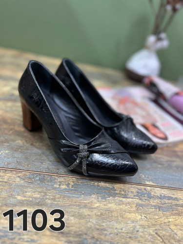 کفش پاشنه بلند زنانه مشکی عمده