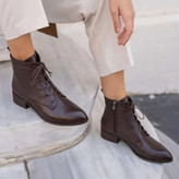 بوت زنانه قهوه ای