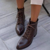 بوت زنانه قهوه ای