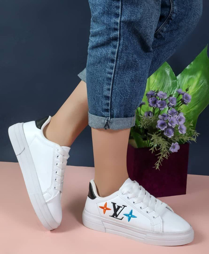 کتونی ونس زنانه