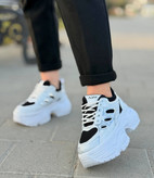 کتونی لژدار