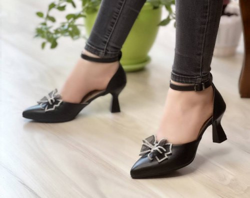 کفش پاشنه بلند زنانه