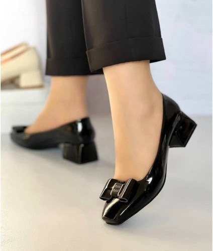 کفش پاشنه بلند زنانه