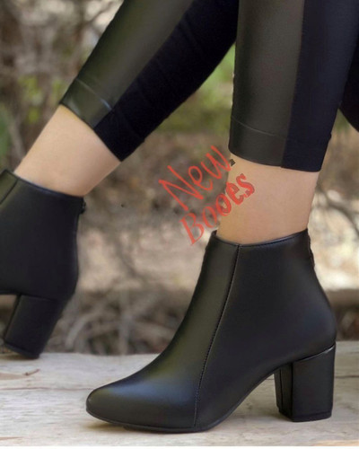 بوت پاشنه دار زنانه