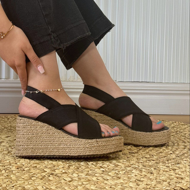 کفش طبی لژدار زنانه